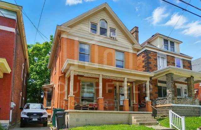 2319 Victor Street photos photos