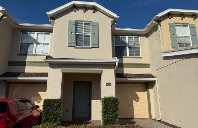 Well-kept 3/2.5 with 1 Car Garage Townhouse in Avalon Park area! photos photos