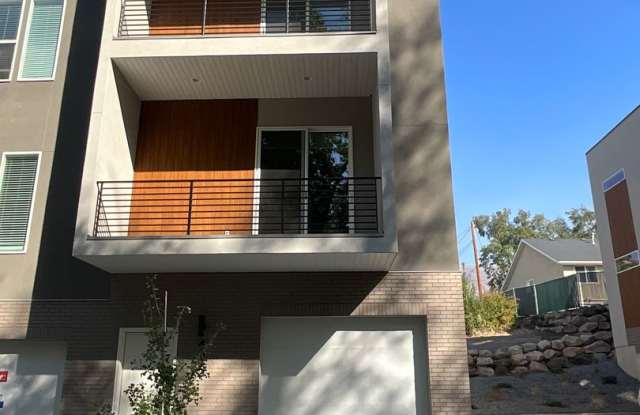3 bdrm 2 1/2 bath 2 car garage Townhome. Dog Friendly Coming soon! photos photos