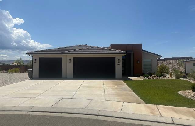3 bed plus office / 2.5 bath / 3 car Single Story photos photos