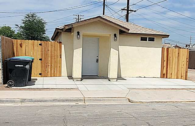 Just remodeled 2 bedrooms and 2 full bathrooms apartment. photos photos