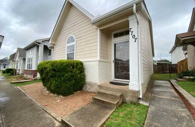 2 Bedroom/1 Bath Crown Meadows Subdivision photos photos