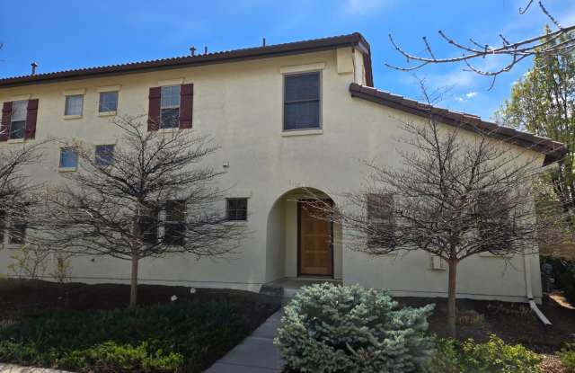 2 story, 2 bedroom unit with attached 1 car garage and private yard. - 10004 Martin Luther King Junior Boulevard, Denver, CO 80238