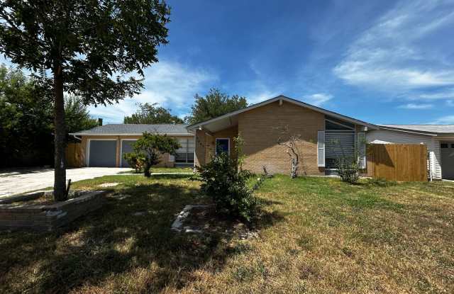 7447 Fieldgate Dr photos photos