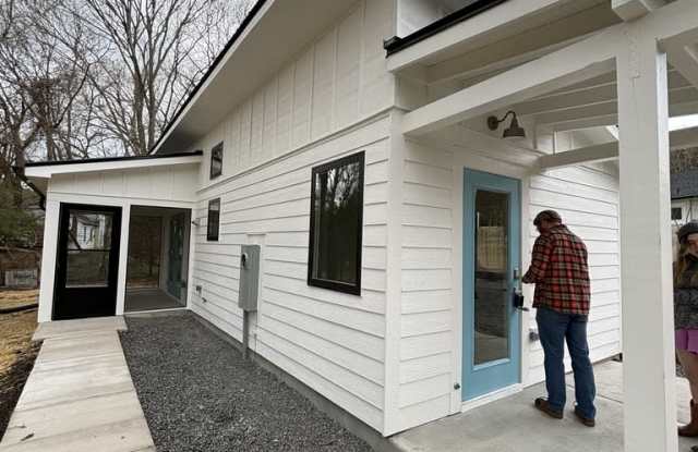 419 W Corbin St photos photos