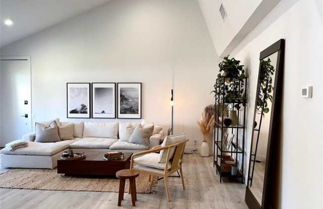 31554 Agoura Road photos photos