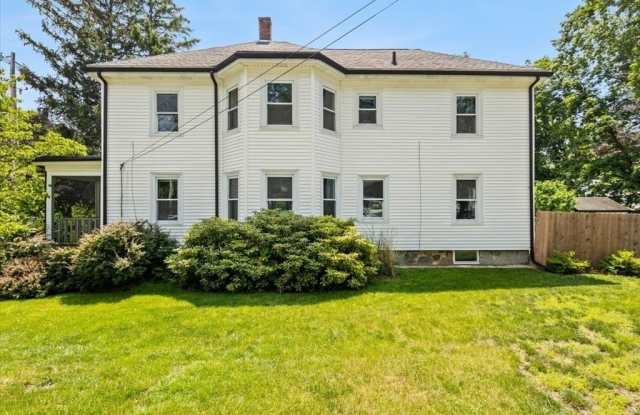 254 N Elm St U1 photos photos