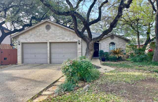 Remodeled 3 Bedroom Home with Large Deck in North Central San Antonio photos photos