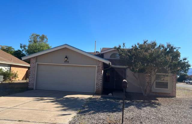 3216 Swan Drive, Sierra Vista, 3 bed with large garage photos photos