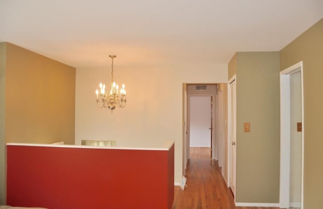 2065 Yorktown Drive Gallery 4