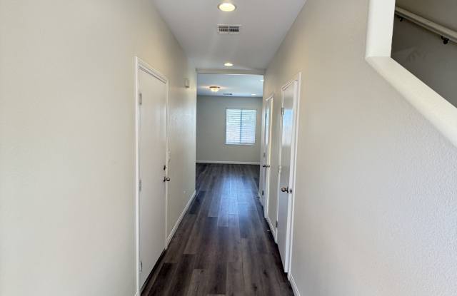 6070 Forest Archer Pl Gallery 3