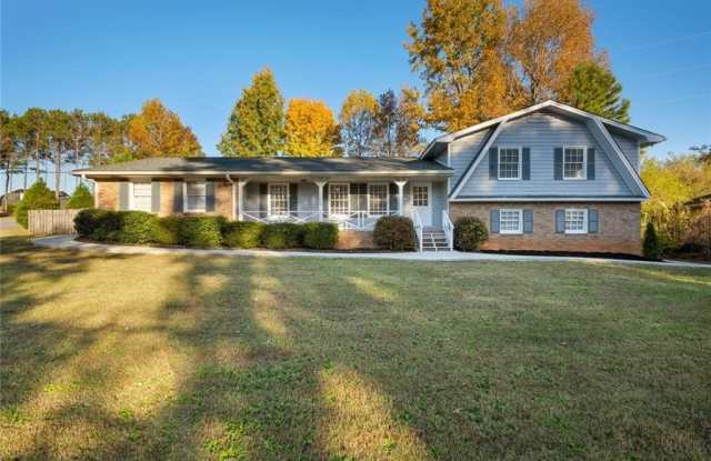 2857 Fontainebleau Drive photos photos