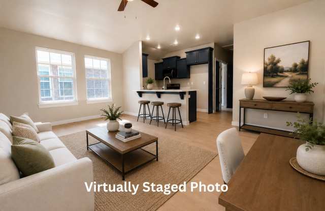 NEWLY CONSTRUCTED 3BR/2BA Duplex Near Shopping & Fort Sill Gallery 4