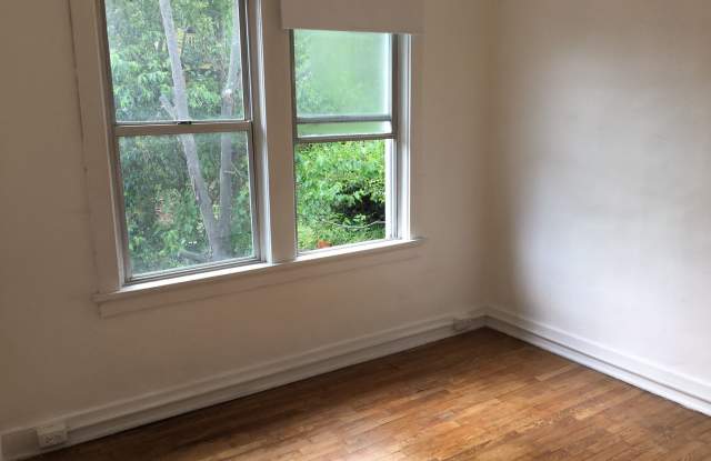 Pitt University Off Campus Housing - 3303 Parkview Avenue, Pittsburgh, PA 15213