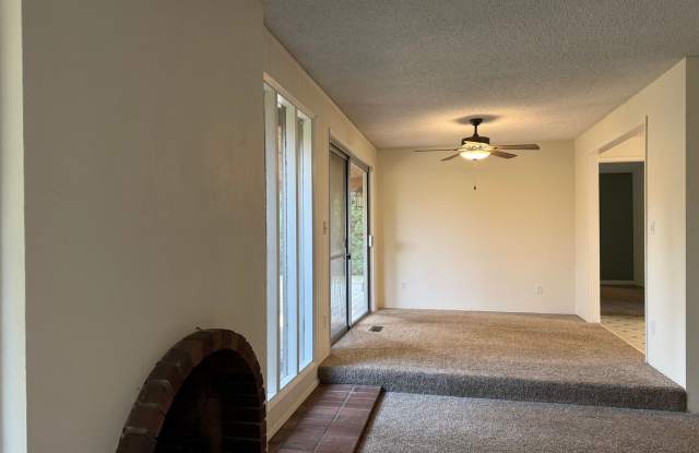 Updated 3-Bedroom Home with Bonus Room & Private Backyard in Corvallis Gallery 4