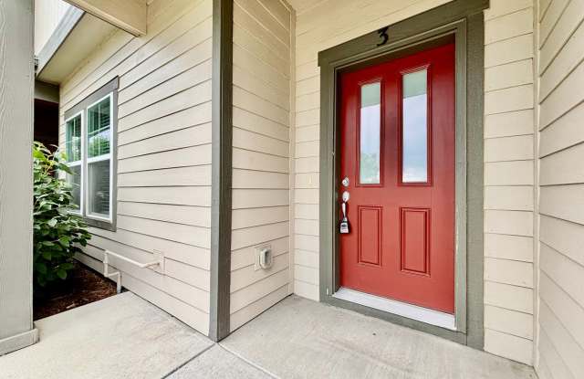 Beautiful 3 bed, 3 bath Townhome in West Windsor! photos photos