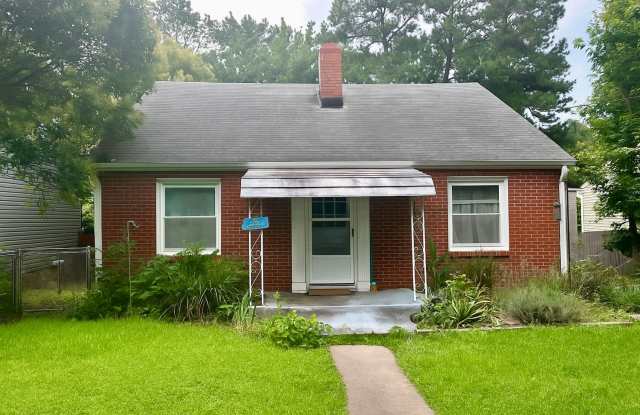 Perfect Location! 2 Bed, 1 Bath Home with Bonus Upstairs Space photos photos