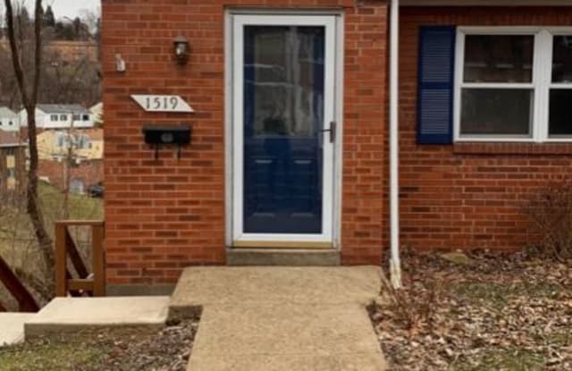 1519 Dunluce Dr - 1519 Dunluce Drive, Whitehall, PA 15227