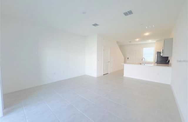 2852 SKYLINE LOOP Gallery 3
