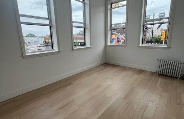 83-19 Northern Boulevard Gallery 3