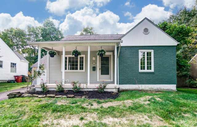 117 Sharon Springs Drive - 117 Sharon Springs Drive, Worthington, OH 43085