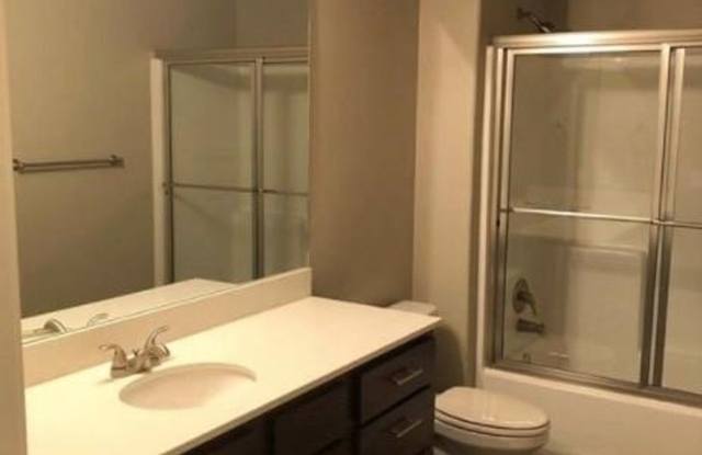 503 W Weymouth photos photos