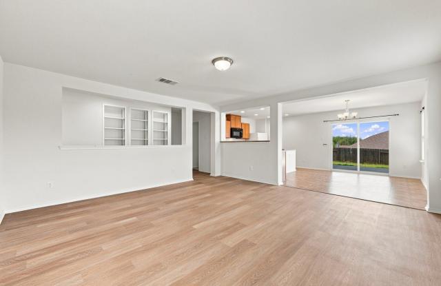 ONE MONTH FREE! Move In by September 30th Gallery 3