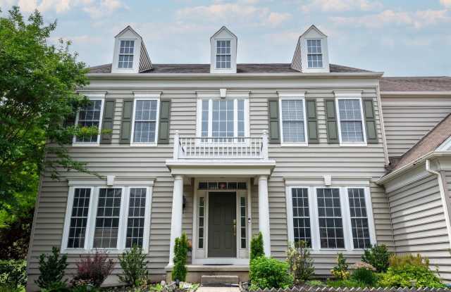 414 HEMLOCK LANE Gallery 3