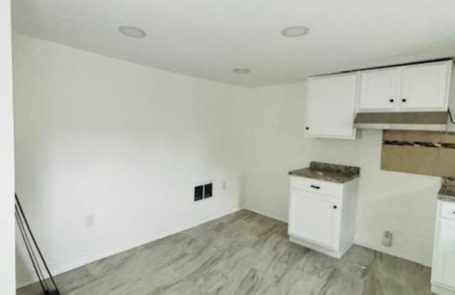 2029 East Tioga Street - 2 Gallery 2