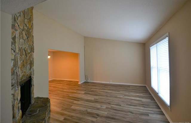 7151 Stonington Lane Gallery 3