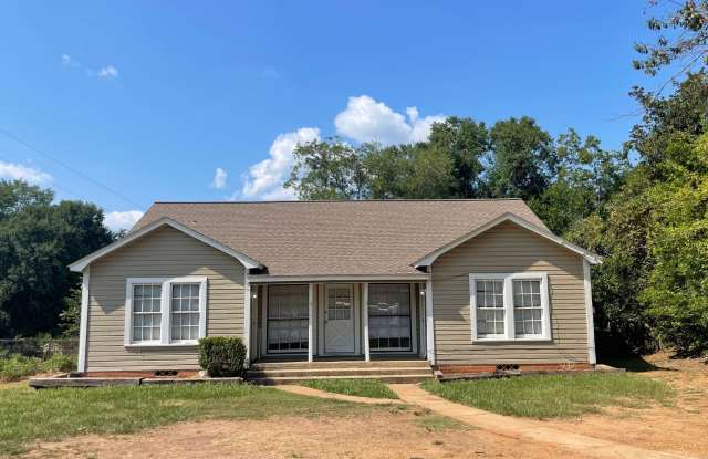 2021 Center Rd. Housing Accepted! photos photos