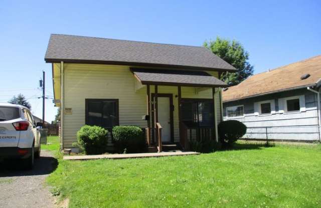 321 21st Avenue - 321 21st Avenue, Longview, WA 98632