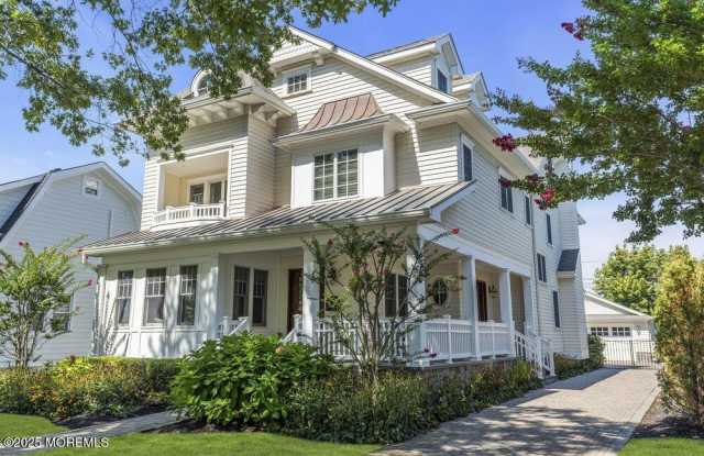 420 Tuttle Avenue photos photos