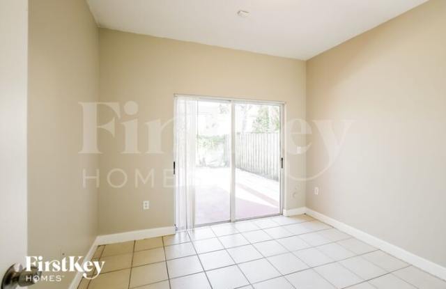 1009 Northeast 41st Terrace Gallery 4