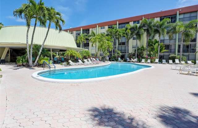 5431 NE 25th Ave photos photos