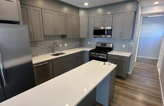 995 Hyde Park Ave photos photos