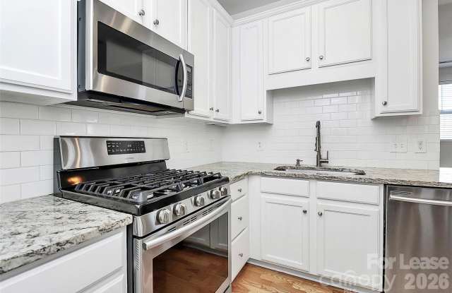 558 Oakland Avenue photos photos