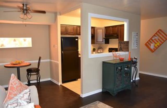 5130 Southgreen #5Indianapolis IN 46227 - 5130 Southgreen Drive, Indianapolis, IN 46227