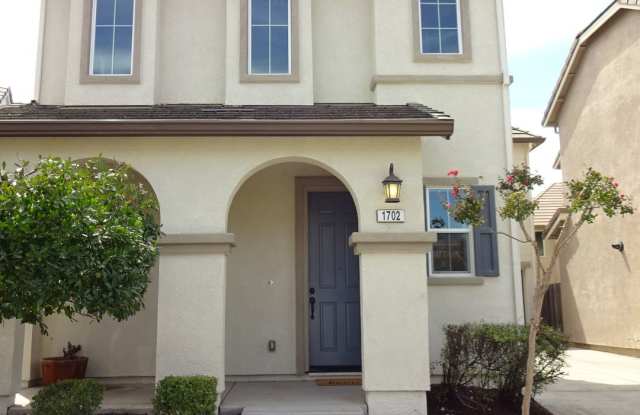 Beautiful 3-Bedroom, 2.5-Bathroom Home in Rocklin Gallery 3