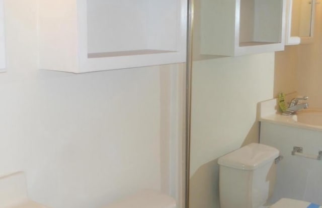 600 HIGHVIEW Court Gallery 4