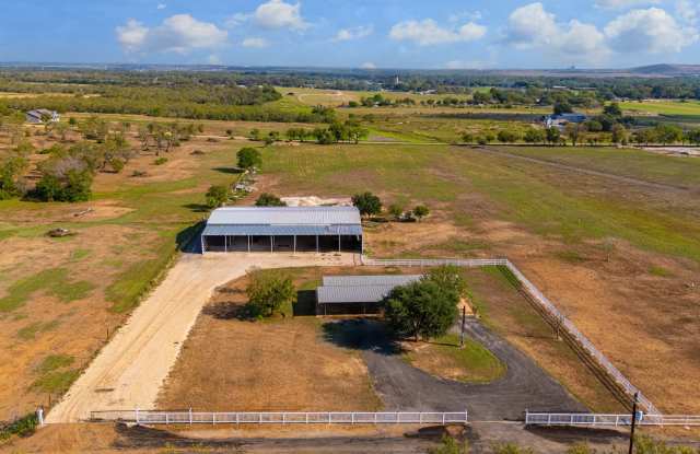 11791 Kinney Road Gallery 3