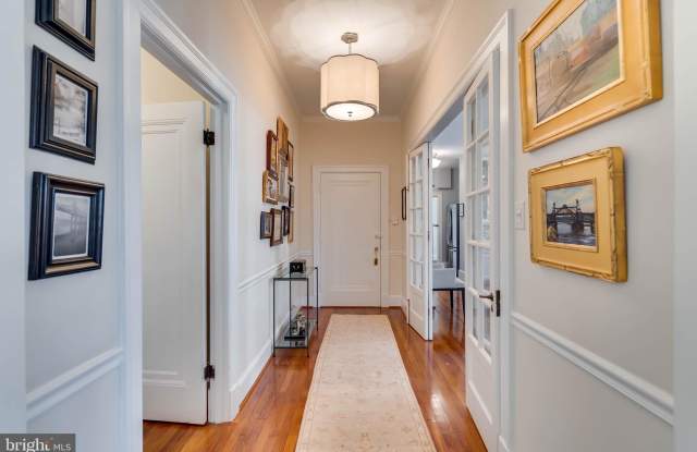 1661 CRESCENT PLACE NW Gallery 4
