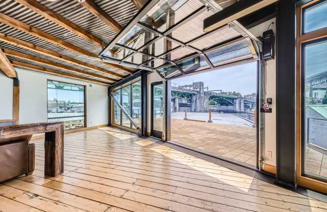 Lake Union Waterfront Apartment photos photos