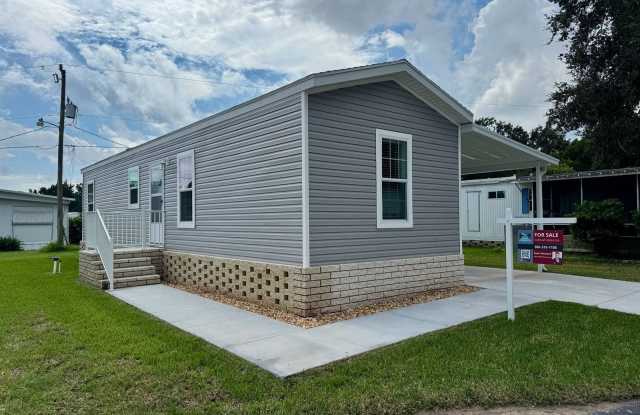 956 N Colonial Circle Gallery 2