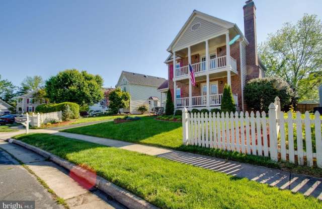 6569 FORSYTHIA STREET Gallery 3
