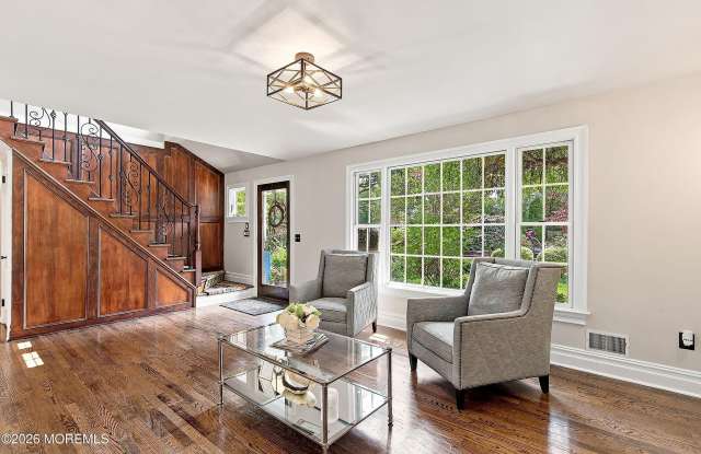 71 Oak Place Gallery 4