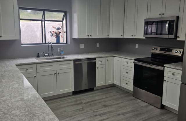 648 Racquet Club Dr photos photos