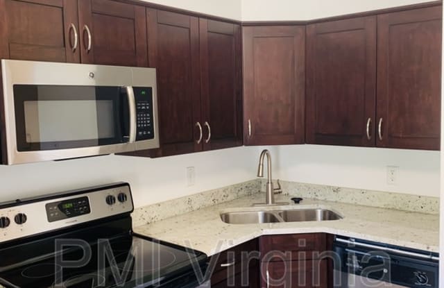 937 Green St - 937 Green Street, Portsmouth, VA 23704