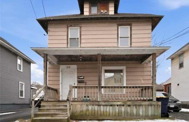208 E Clark Street photos photos