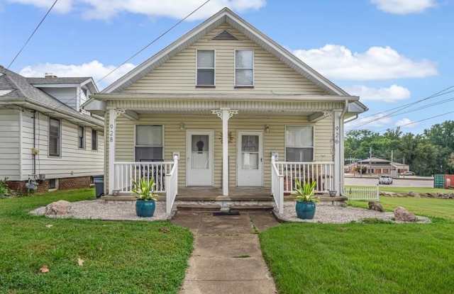928 N 1st Street - 928 North 1st Street, Belleville, IL 62226